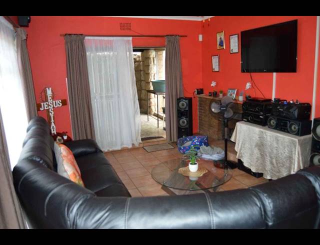 3 BEDROOM HOUSE FOR SALE IN DINWIDDIE